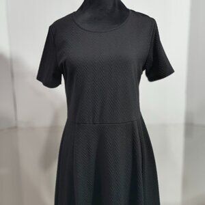Magic Black Textured Short Sleeve Fit/Flare Midi Dress Women's Size Large